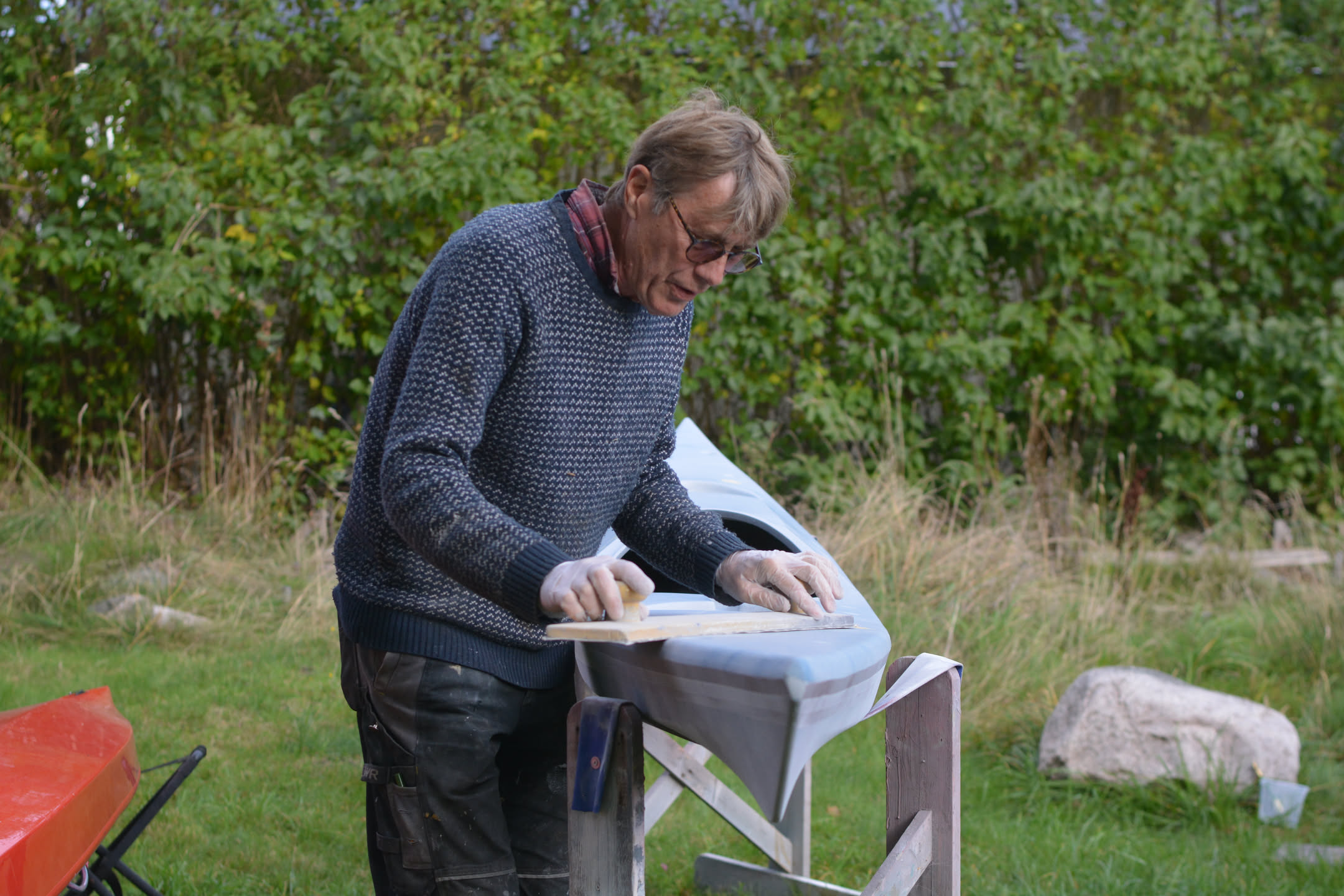 Johan sanding away